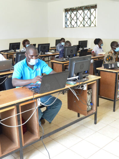 An E-Learning training class in session
